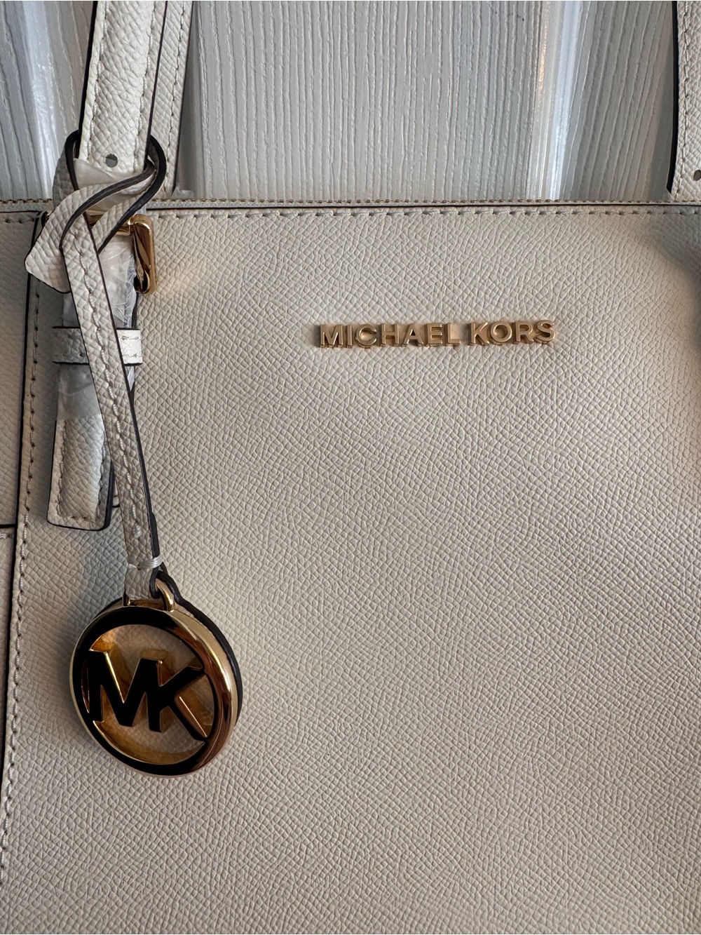 Michael Kors Jet Set Tote in Optic White - Picture 2 of 11
